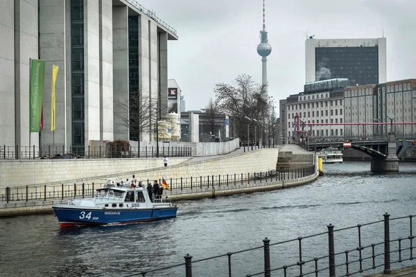Avrupa'nın turistik Berlin. — Stok fotoğraf