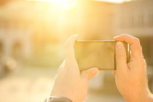 Man hands with telephone — Stock Photo, Image