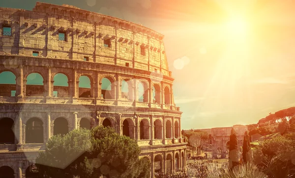 Popular travel place  - Roman Coliseum. — Stock Photo, Image