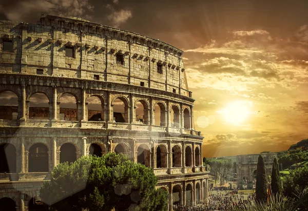 Популярні туристичні місця - римський Колізей. — стокове фото