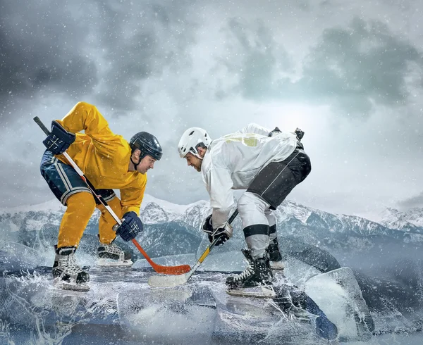 Ice hockey players in action — Stock Photo, Image