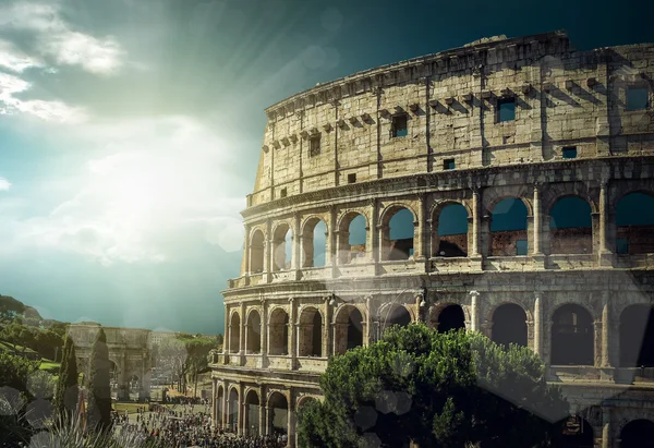 Utazás a helyre - római Colosseum. — Stock Fotó