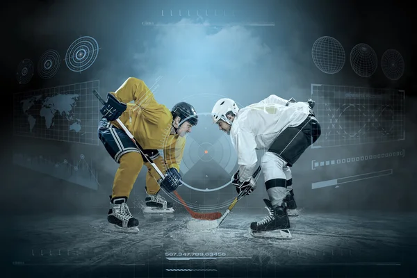 Ijshockeyspeler op het ijs — Stockfoto