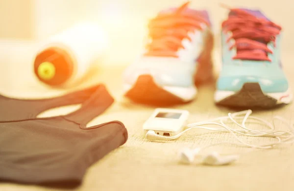 Belo conjunto de desporto para correr . — Fotografia de Stock