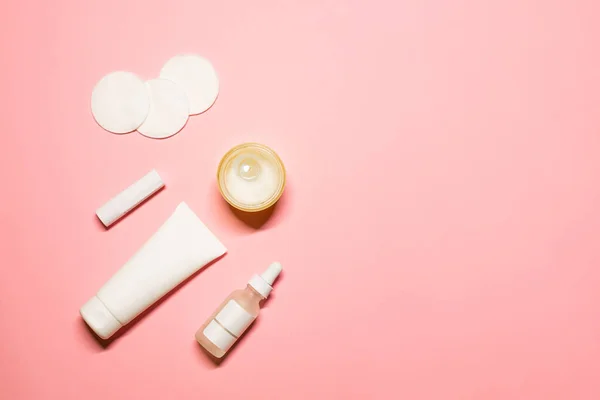 Simple Flat Lay Photo Cosmetic Products Moisturizer Cream Serum Lipstick — Stock Photo, Image