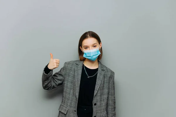 Serious Woman Formalwear Protective Mask Stands Background Gray Wall Shows — Stock Photo, Image