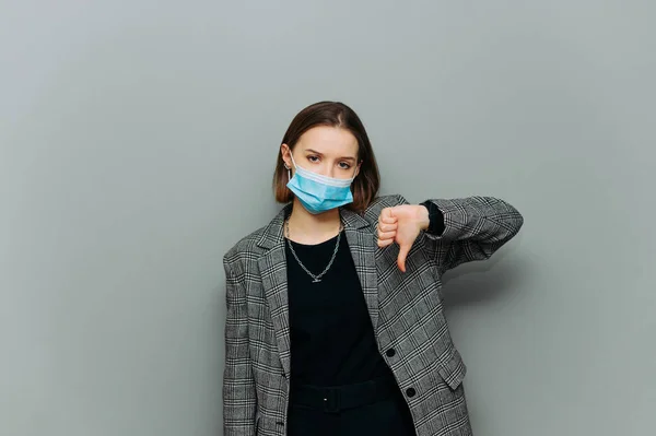 Beautiful Woman Formal Clothes Wearing Suit Protective Medical Mask Looks — Stock Photo, Image
