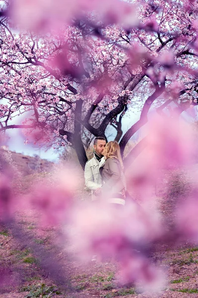 Beautiful young couple — Stock Photo, Image