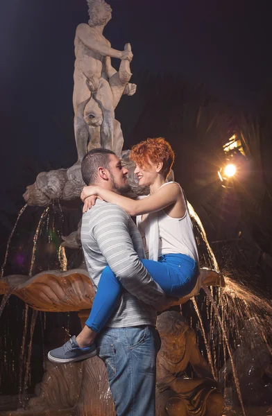 Young loving couple — Stock Photo, Image