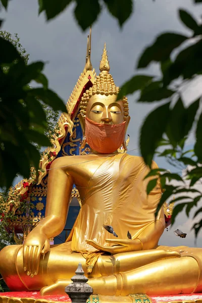 Buddha Statuen Mit Masken Jahr Des Coronavirus Ausbruchs — Stockfoto