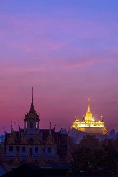 Cerca Montaña Dorada Bangkok Con Puesta Sol Imagen De Stock