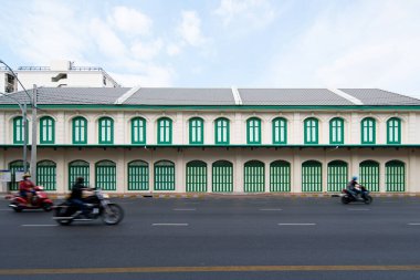 Bangkok, Tayland 'da çeşitli eski bina pencereleri