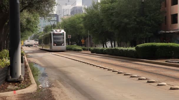 Sistema de tren ligero MetroRail en Houston, Tx, Estados Unidos — Vídeo de stock