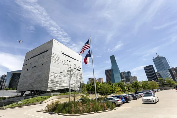 Perot muzeum przyrody i nauki w Dallas, Tx, Stany Zjednoczone Ameryki — Zdjęcie stockowe