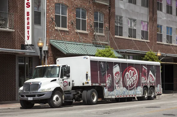 Dr Pepper truck in Dallas, Texas, USA — Stock Photo, Image