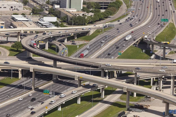 Highway korsning i Dallas — Stockfoto