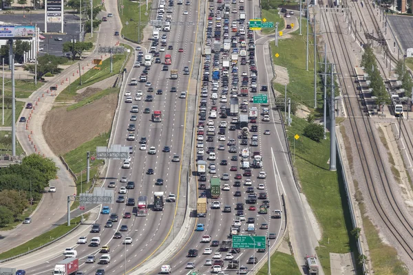 Crowded highway in US — Stock Photo, Image