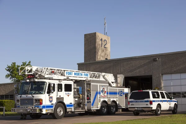 Feuerwehrauto lohnt sich — Stockfoto