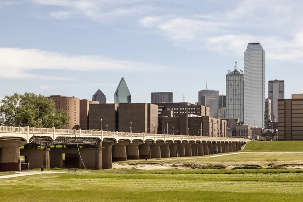 Puente peatonal de la Avenida Continental en Dallas, EE.UU. —  Fotos de Stock