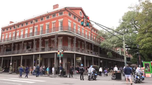 Historische Franse wijk in de stad New Orleans — Stockvideo