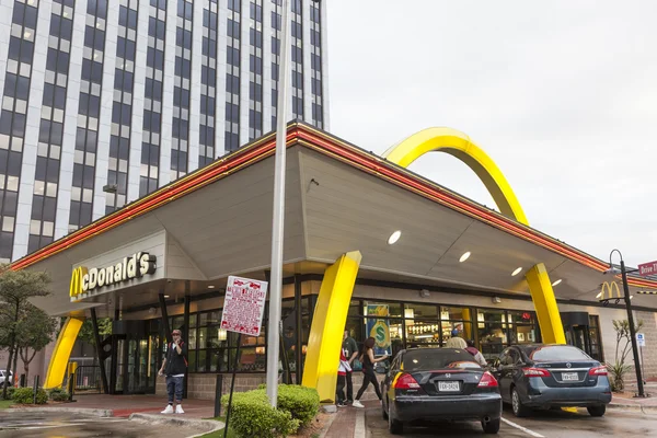 McDonald 's Restaurant v Dallasu, Texas — Stock fotografie