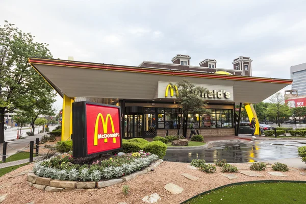 Restaurante McDonald 's em Dallas, Texas — Fotografia de Stock