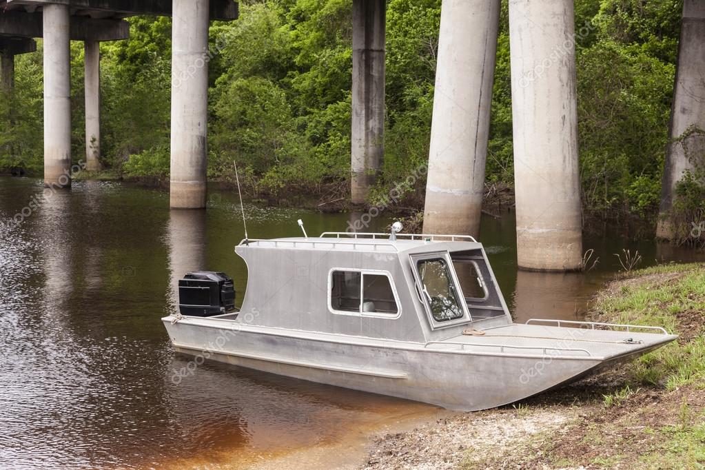 Fishing boat in Louisiana swamp — Stock Photo © philipus 115493250