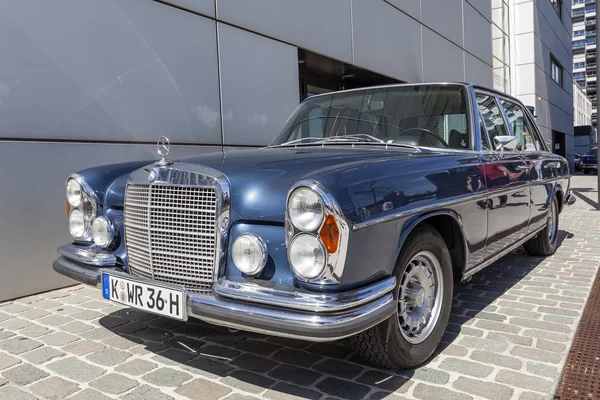 Історичний Mercedes-Benz W108 — стокове фото