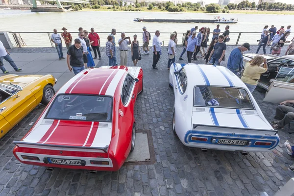 Coches Ford Capri históricos en Colonia — Foto de Stock