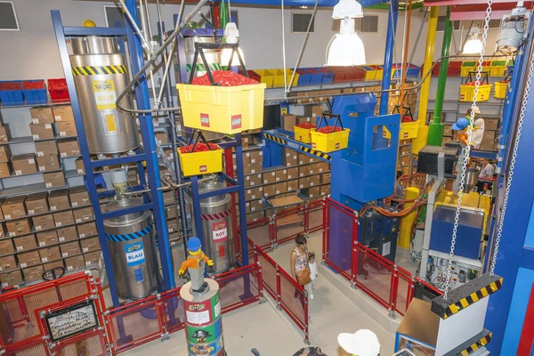 Innenraum der Lego-Fabrik in Legoland — Stockfoto