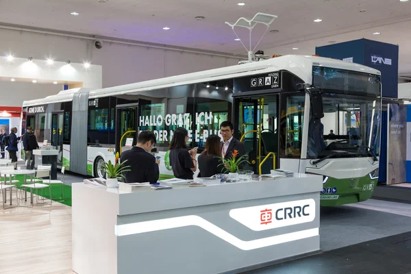 Ηλεκτρικό λεωφορείο της πόλης από το Crrc — Φωτογραφία Αρχείου