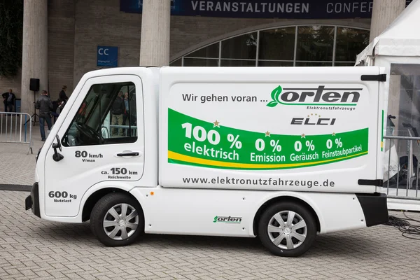 Orten elektrikli taşıyıcı, 65 IAA Ticari Araçlar 2014 yılında hannover, Almanya — Stok fotoğraf