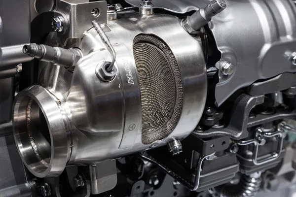HJS catalytic converter di IAA Commercial Vehicles 2014 di Hannover, Jerman — Stok Foto
