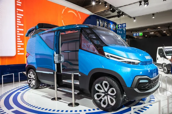 IVECO VISION Concept Van na 65th IAA Commercial Vehicles Fair 2014 em Hannover, Alemanha — Fotografia de Stock