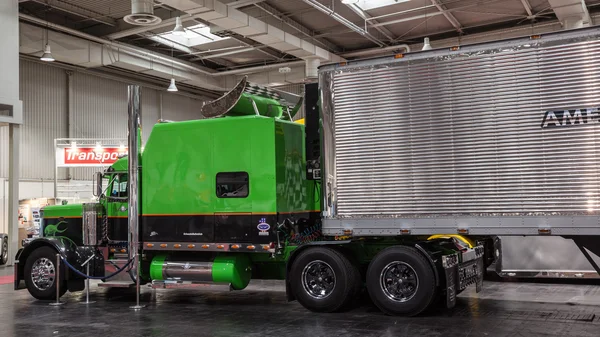 Якості Показати вантажівка в на 65 iaa вантажних автомобілів ярмарок 2014 у Гановер, Німеччина — стокове фото
