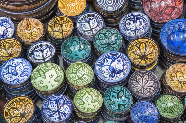 Traditional moroccan pottery shop in Marrakesh, Morocco — Stock Photo, Image