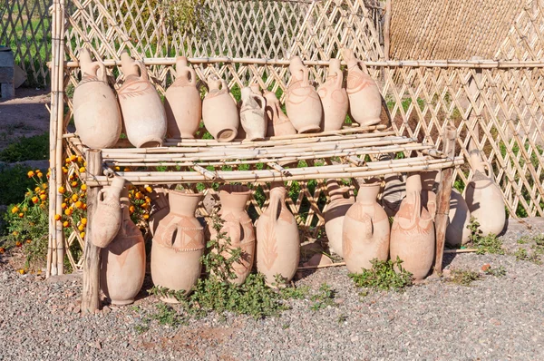 Clay ware pottery goods in Marrakesh, Morocco — Stock Photo, Image