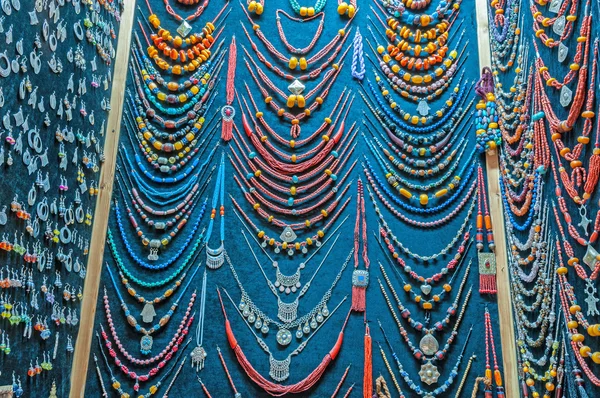 Schmuck- und Souvenirladen in essaouira, Marokko, Afrika — Stockfoto