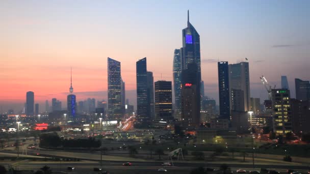 Ciudad de Kuwait al atardecer — Vídeos de Stock