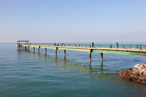 Muelle Souq Sharq en la costa del Golfo Arábigo en Kuwait. 7 de diciembre de 2014 en Kuwait, Oriente Medio — Foto de Stock