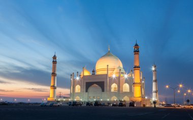 Siddiqa Fatima Zahra Mosque in Kuwait, Middle East clipart