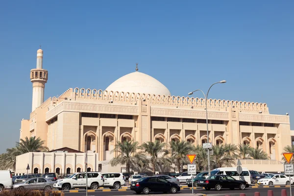Grand Mosque in Kuwait City. December 9, 2014 in Kuwait, Middle East — Stock Photo, Image