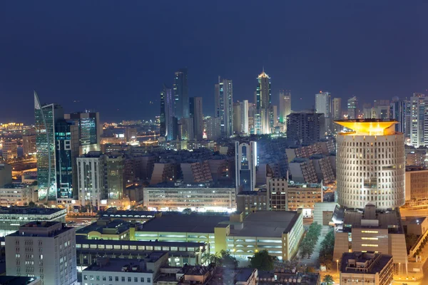 Vista da Cidade do Kuwait à noite, Oriente Médio — Fotografia de Stock