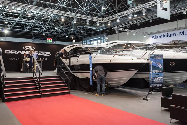 Boot Duesseldorf 2015 - the worlds biggest yachting and water sports exhibition. January 25, 2015 in Duesseldorf, Germany — Stock Photo, Image