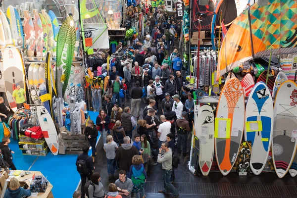 Boot Duesseldorf 2015 - крупнейшая в мире выставка яхтинга и водных видов спорта. 25 января 2015 года в Дюссельдорфе, Германия — стоковое фото