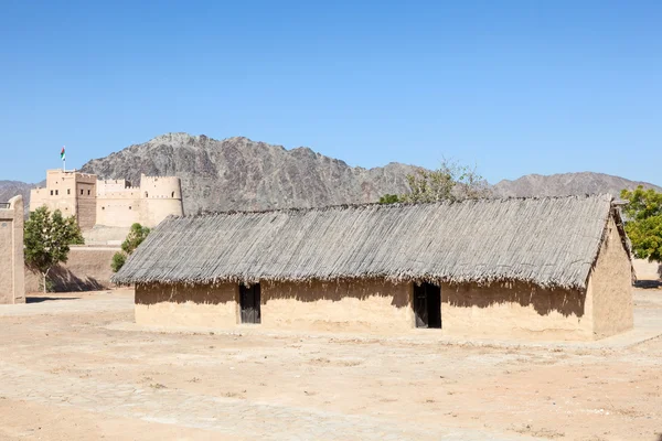 Historická vesnice fort a dědictví v Fujairah, Spojené arabské emiráty — Stock fotografie