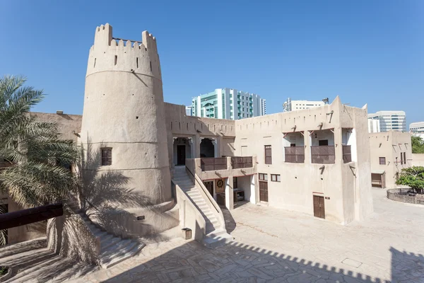 Forte antigo no museu de Ajman. Emirados Árabes Unidos — Fotografia de Stock