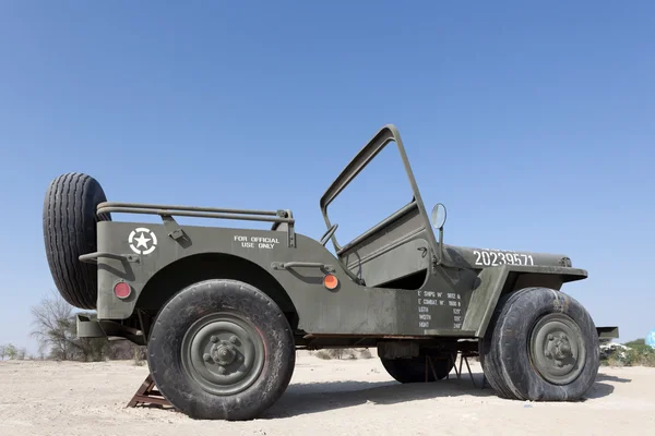 ABU DHABI - DEC 22: 4:1 scale Willys Jeep at the Emirates National Auto Museum in Abu Dhabi. December 22, 2014 in Abu Dhabi, UAE — Stock Photo, Image