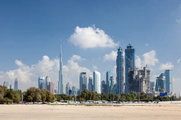 Skyline of Dubai, Объединенные Арабские Эмираты — стоковое фото