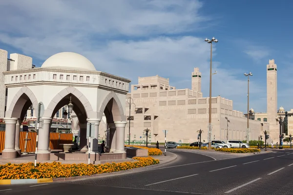 Al Ain, Spojené arabské emiráty - Prosinec 15: Sheikha Salama Bint Betty mešita v Al Ain, emirát Abu Dhabi. 15. prosince 2014 v Al Ain, Spojené arabské emiráty — Stock fotografie